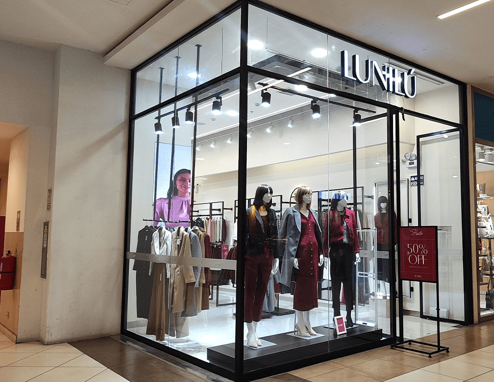 Lunilú Mallplaza Huancayo — foto
