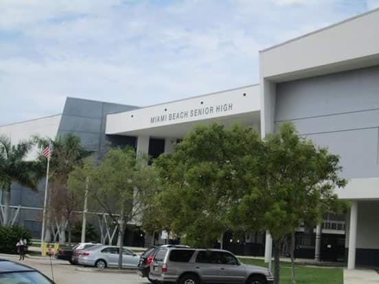 Escuela Secundaria Miami Beach — foto