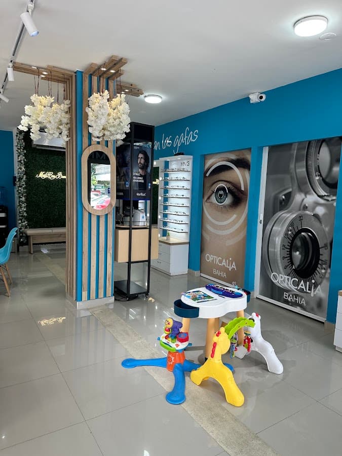 Opticalia Bahia CC La 22 Santa Marta