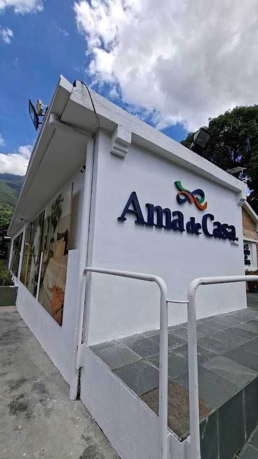 Ama de Casa Los Palos Grandes