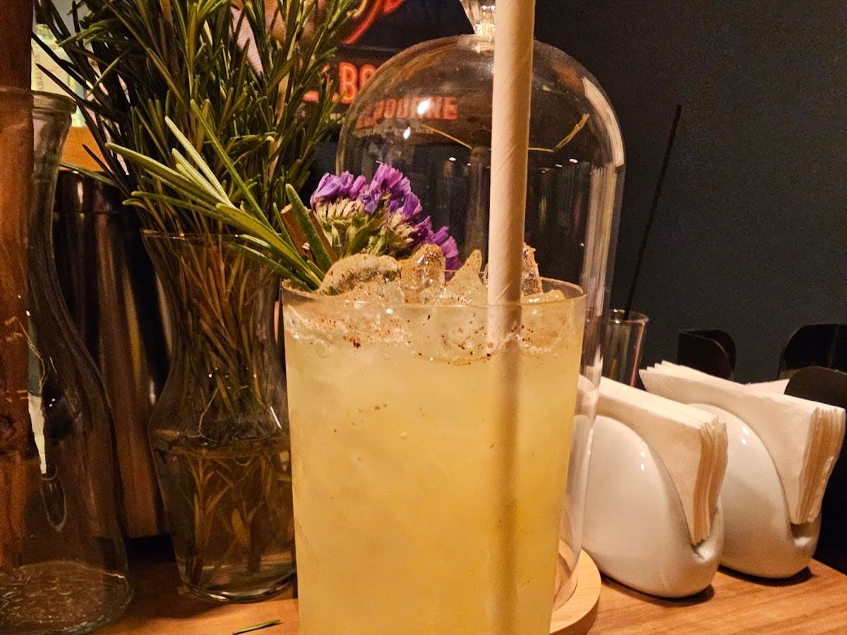 Black Cat Bar Cusco - Craft Cocktails & Spirits — foto