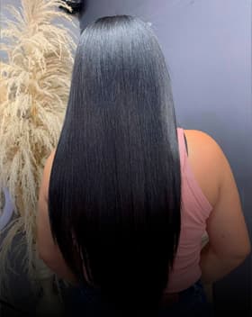 La Venezolana Centro De Uñas Y Peluqueria
