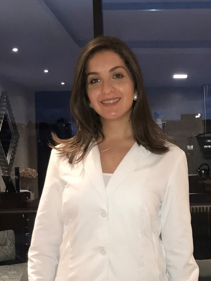 NUTRIOLOGA VALERIA BARONA — foto