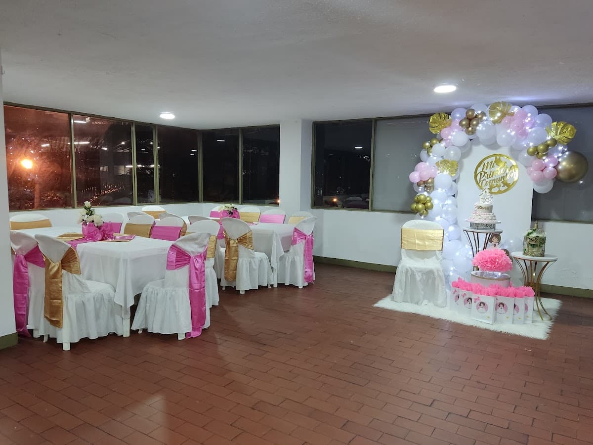 Salon Eventos. ALQUIFIESTAS — foto
