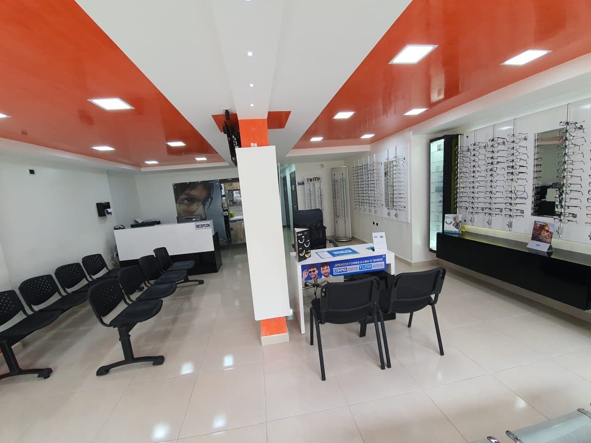 Óptica CEO (Centro Especializado en Óptica y Optometría) — foto