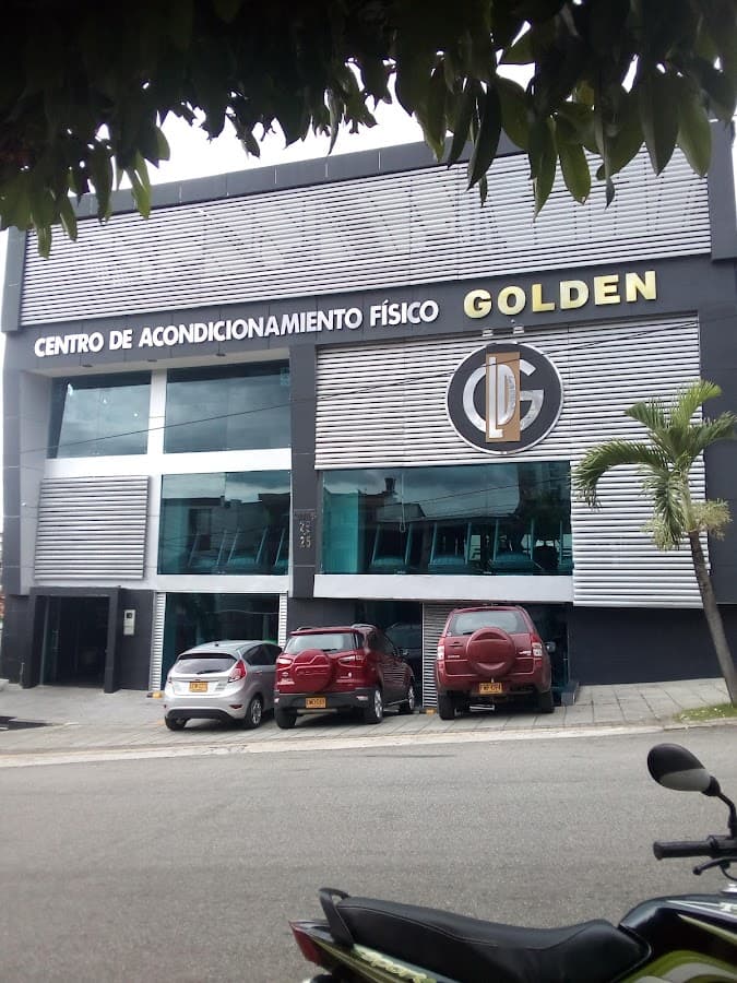 GYM GOLDEN (Centro de Acondicionamiento Físico)