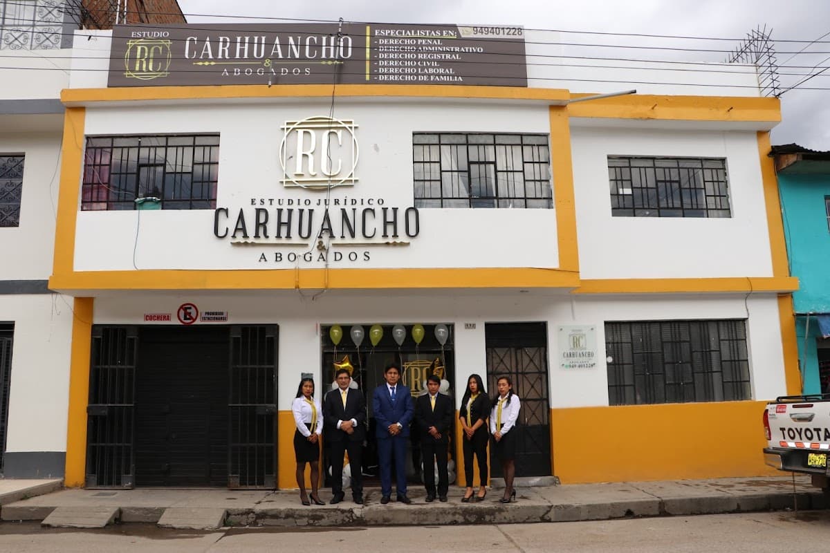 Abogado Penalista Huancayo - Robert Carhuancho