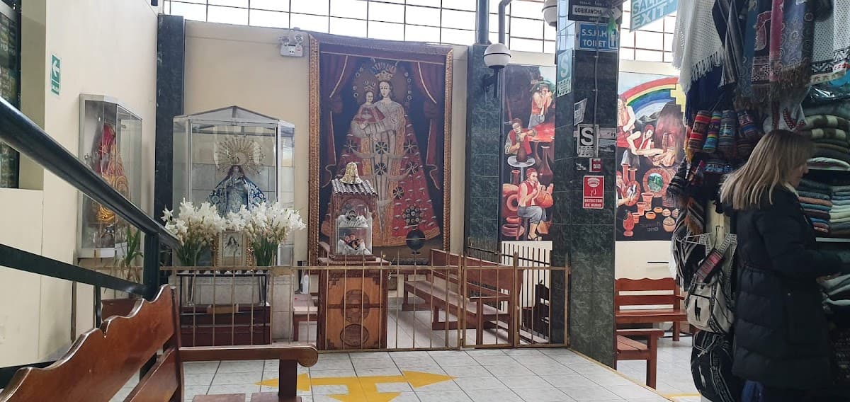 ARTESANIAS LLANCAQMAKI — foto