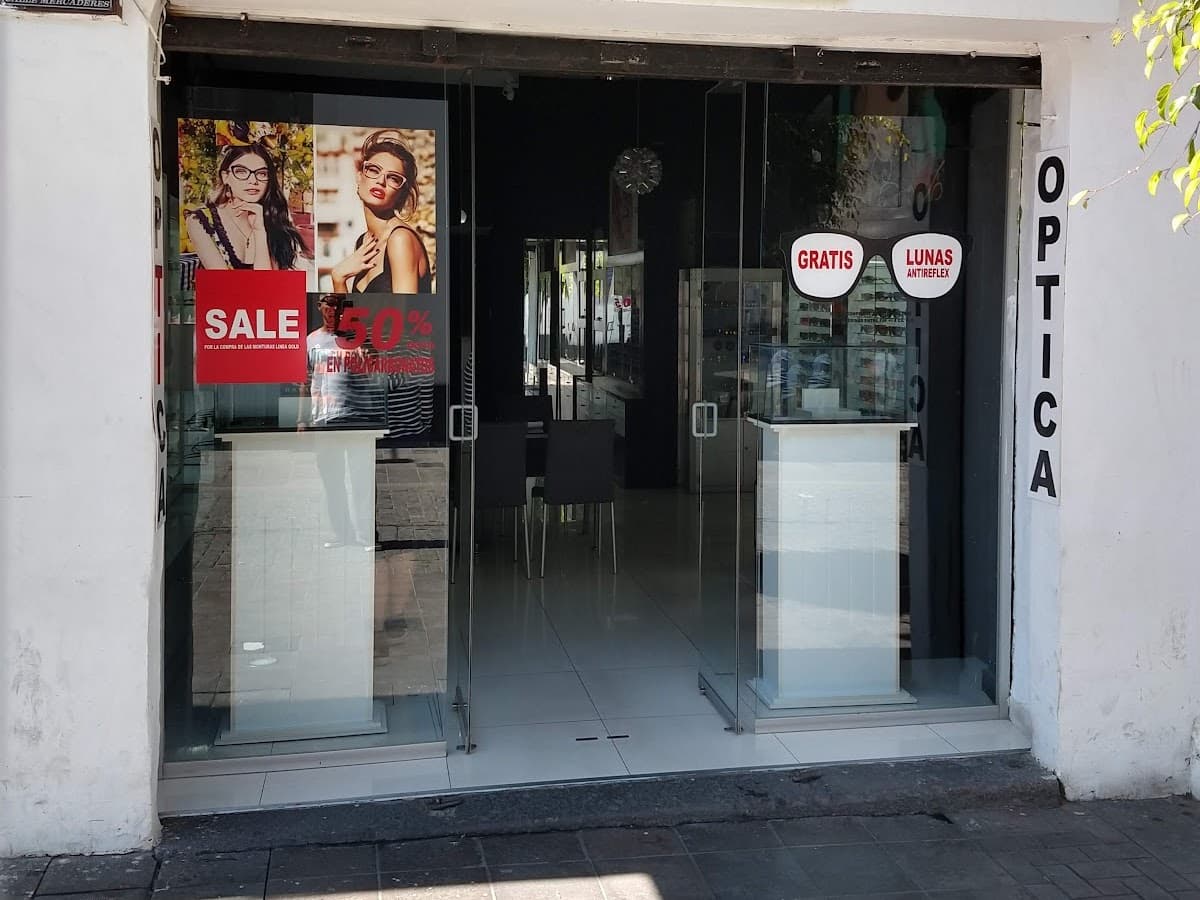 Centro Óptico Figueredo- Lentes de sol y de medida, lentes de contacto y medición de vista — foto