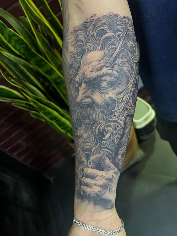 DERIS TATTOO PIERCING NEIVA — foto