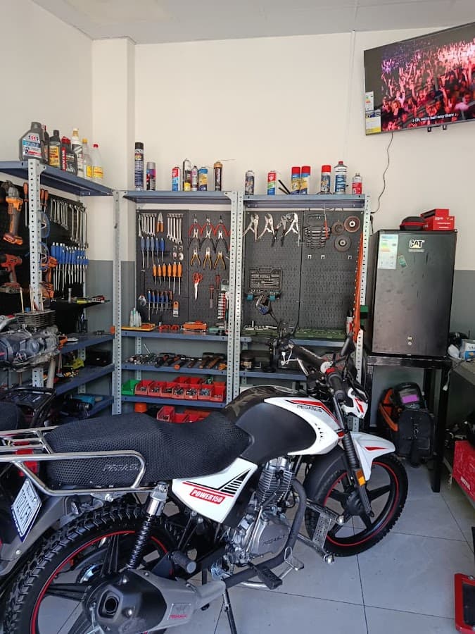 Taller de motos Gemelos