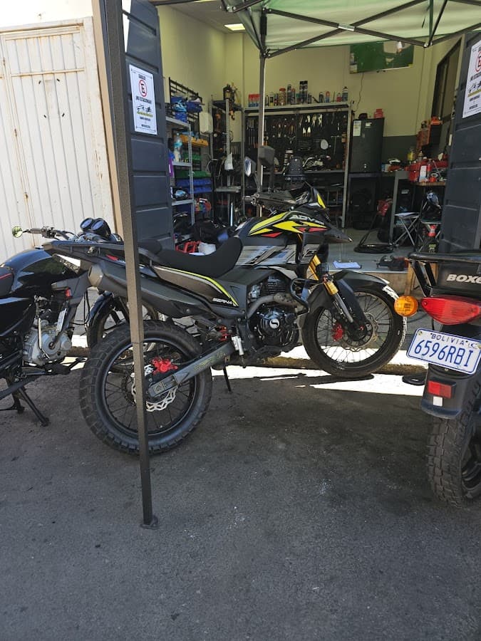 Taller de motos Gemelos — foto