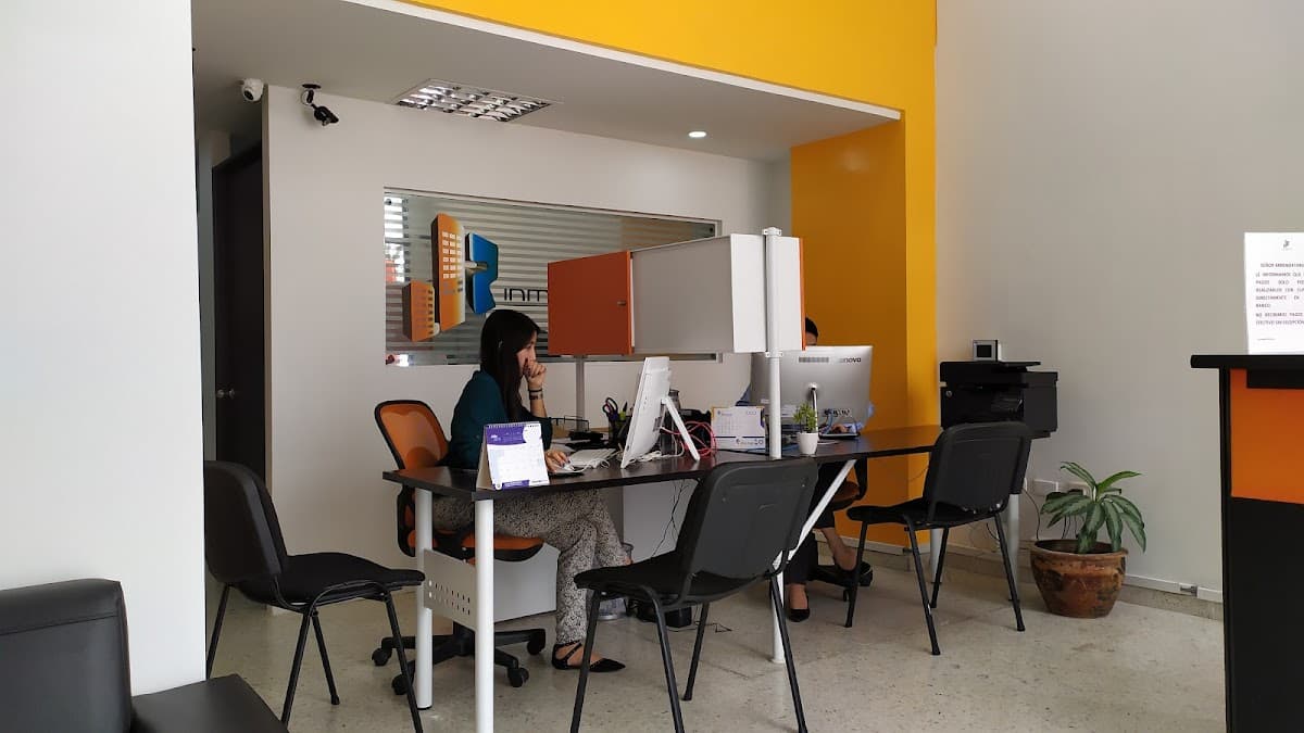 INMOBILIARIA JR — foto