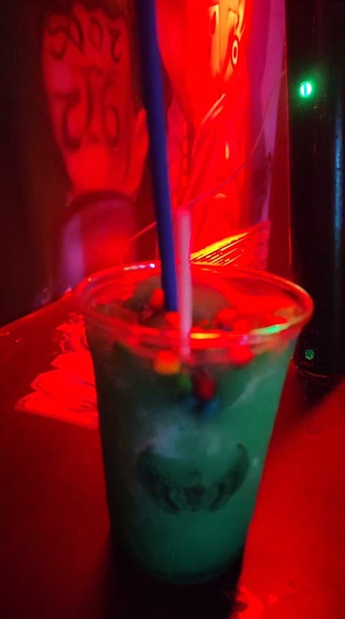 Green Moon Bar Disco — foto