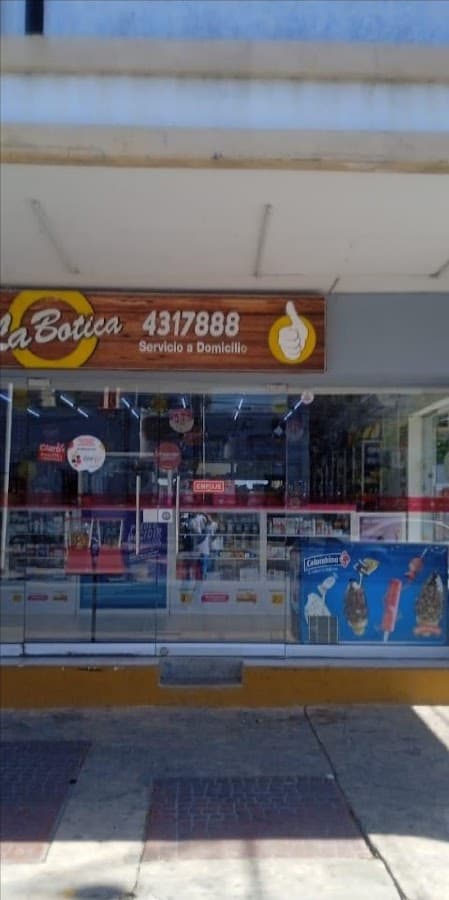 Droguería La Botica — foto