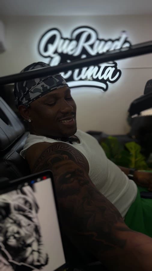 Que ruede la Tinta TATTOO STUDIO — foto