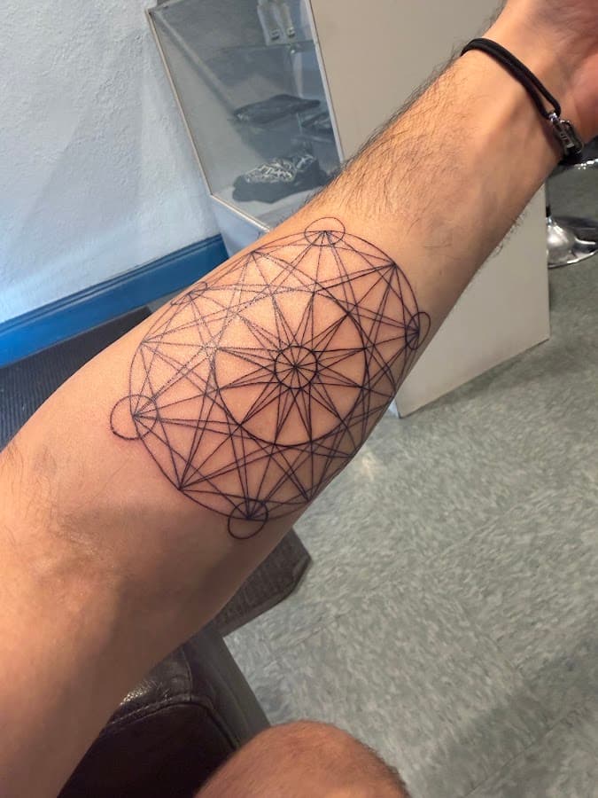 Lucky 7 Tattoos — foto