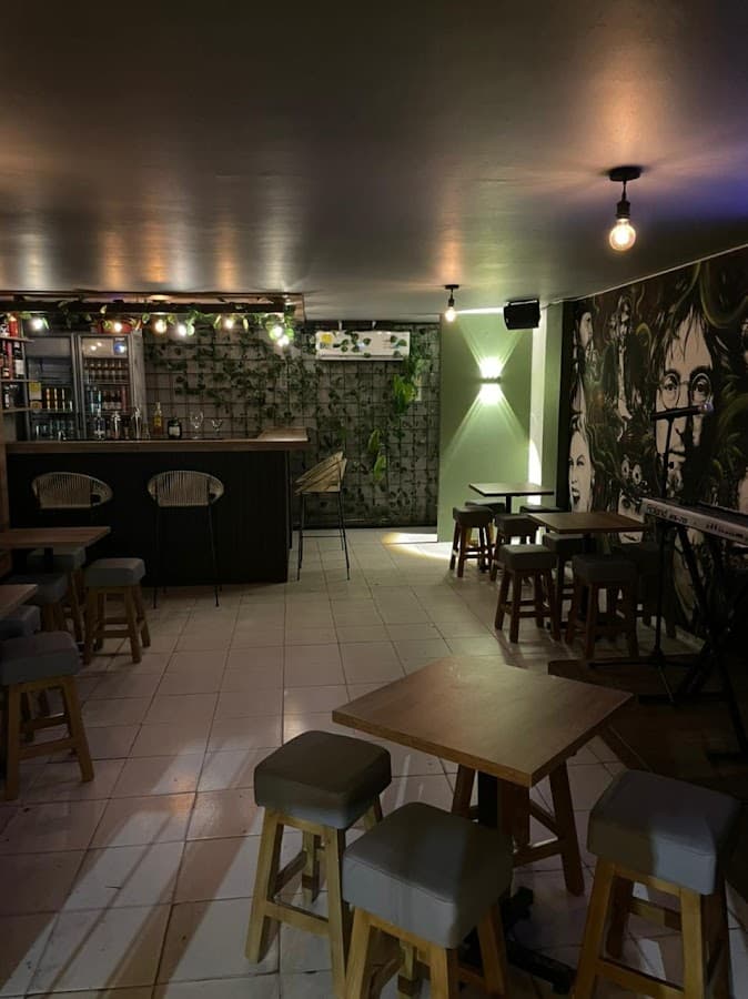 OhAhSis Bar — foto