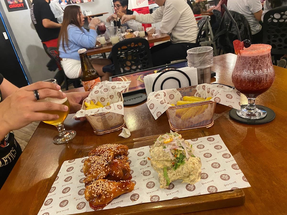 SALSABAR - EL POINT DE LAS ALITAS — foto