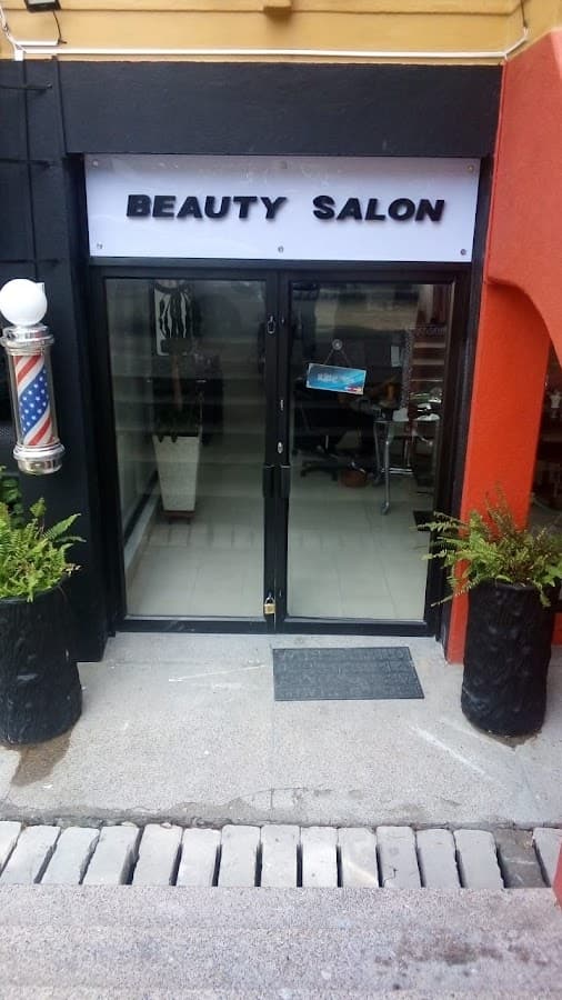 Waleska BEAUTY SALON PELUQUERIA — foto