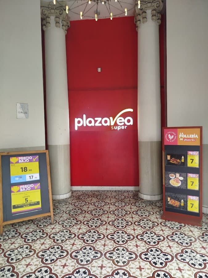 plazaVea — foto