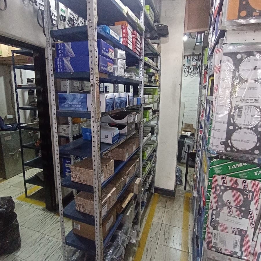 Reymautos repuestos para carros y vehículos Cali - Colombia — foto