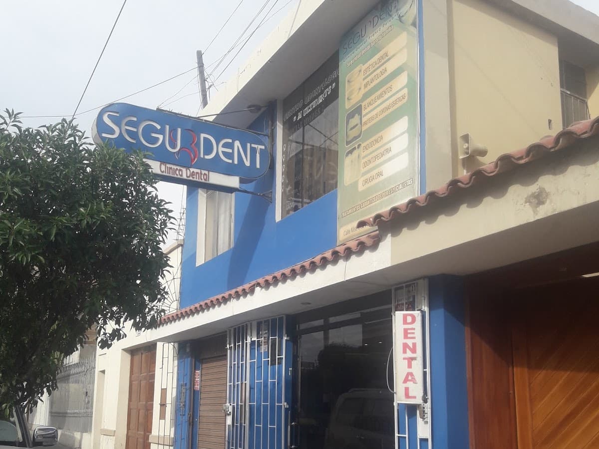 DENTIS IMPLANT Clínica Odontologica — foto