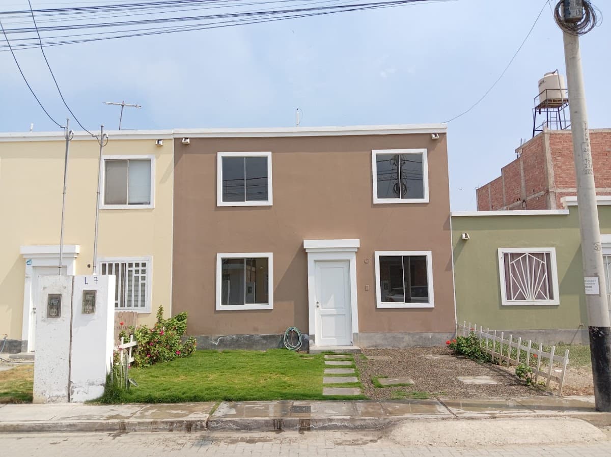 INMOBILIARIA LA PIRAMIDE