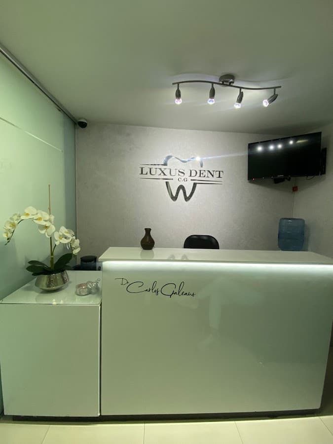 LUXUS DENT - Clínica Dental — foto