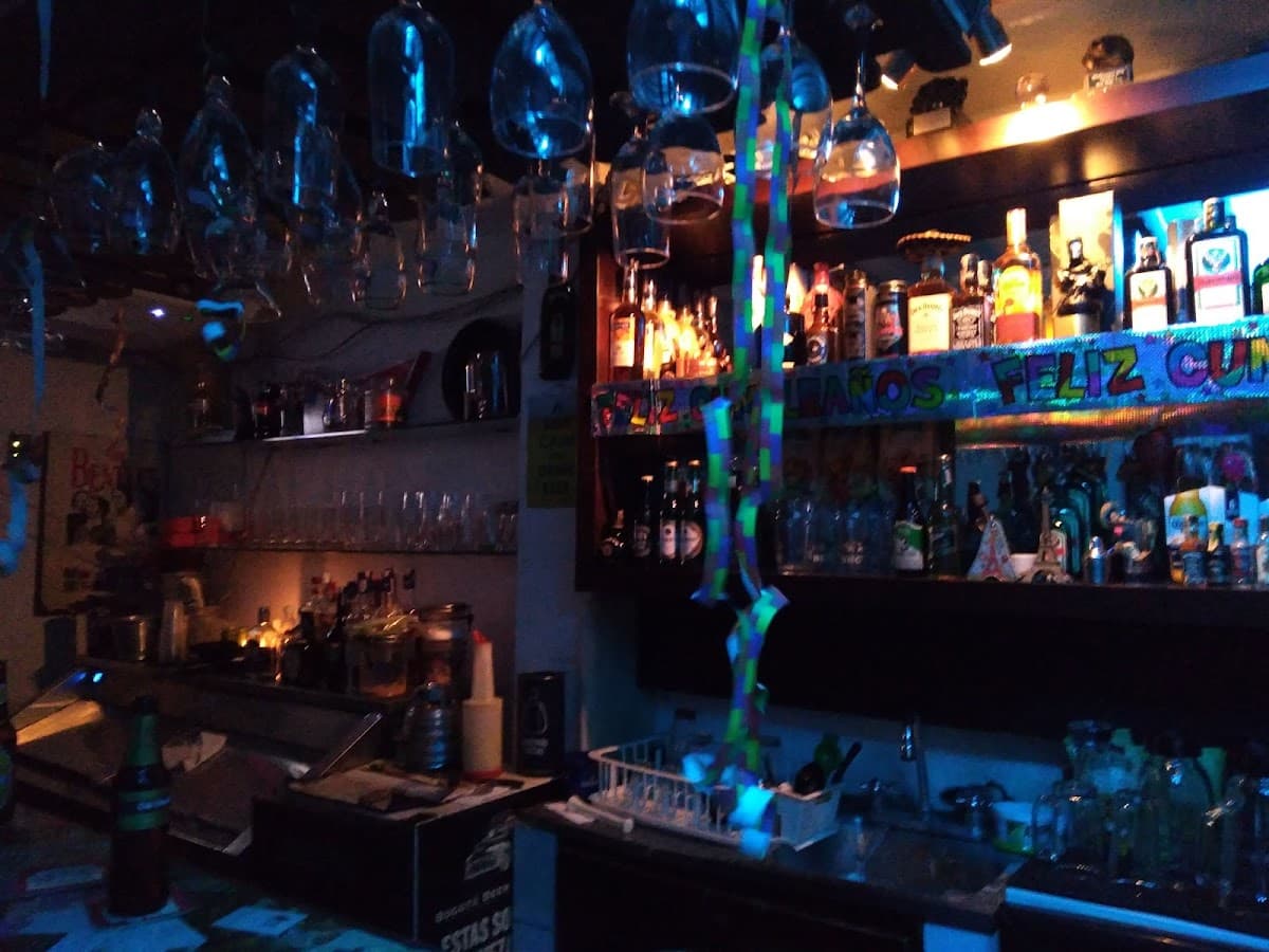 4°b Bar