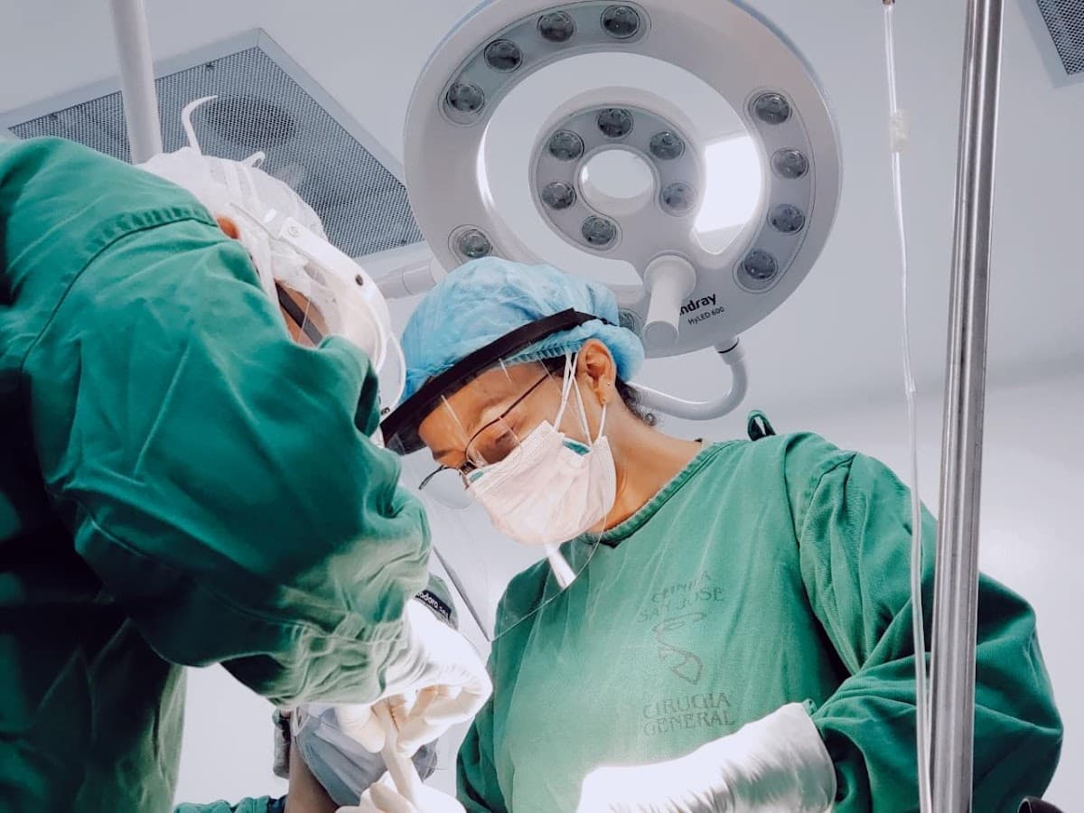 Dra. Liliana Osorio de Salgar | Odontólogo, Cirugía Oral, Cirujano Maxilofacial, Cordales y Ortodoncia