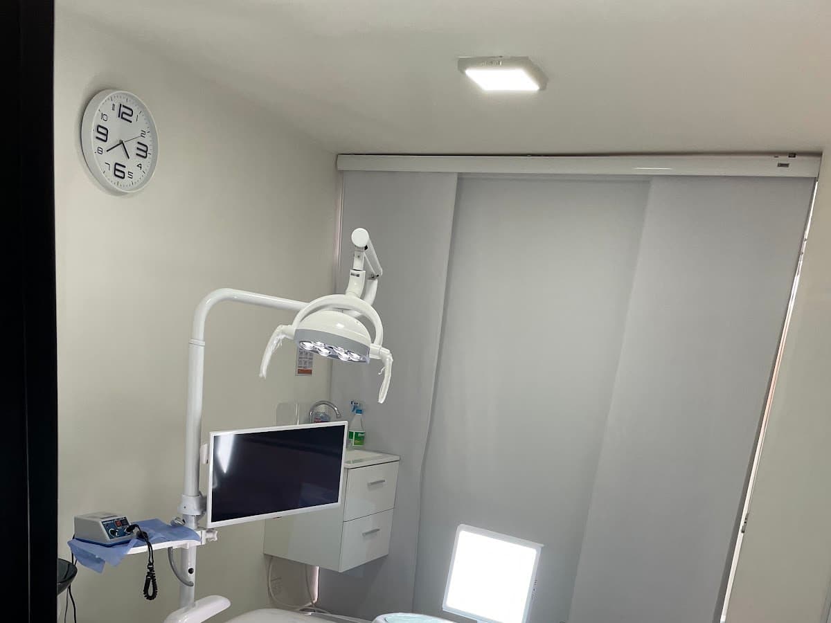 Dra. Liliana Osorio de Salgar | Odontólogo, Cirugía Oral, Cirujano Maxilofacial, Cordales y Ortodoncia — foto