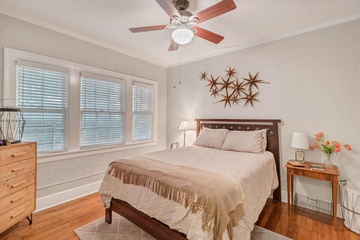 Honeycomb Realty — foto