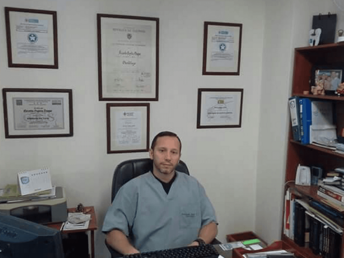Consultorio Dr Ricardo Espitia Duque. Odontologia General Y Estética.