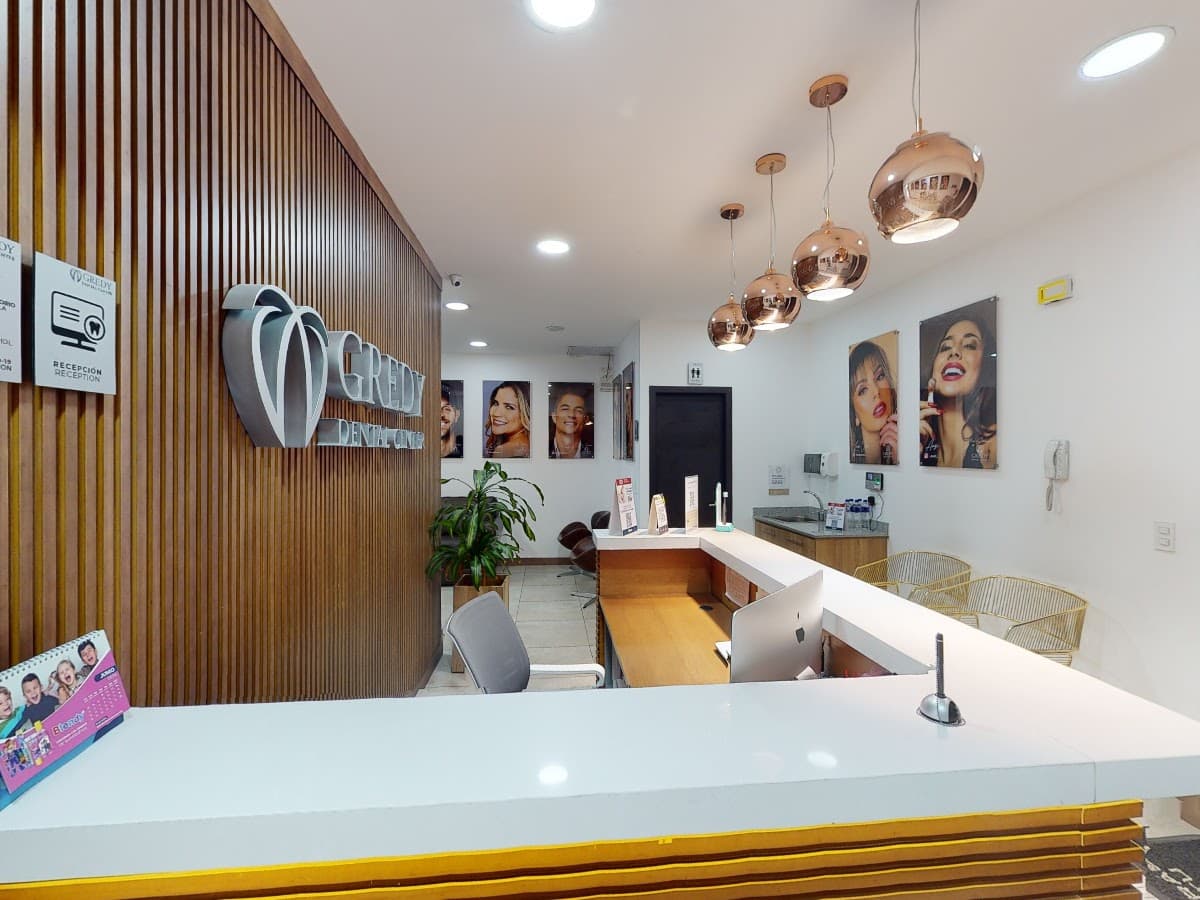 Gredy Dental Center Quito — foto