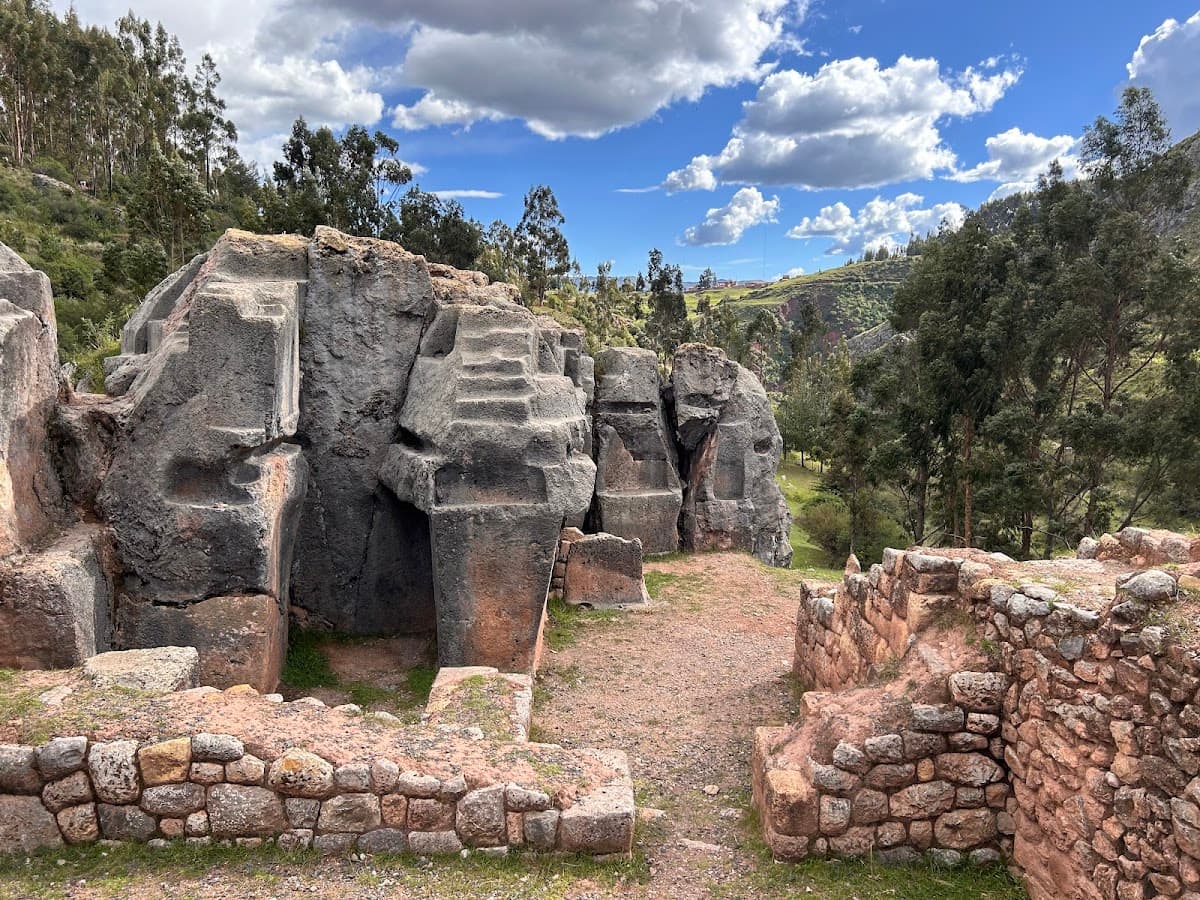Centro Arqueológico Inkilltambo o Inca carcel