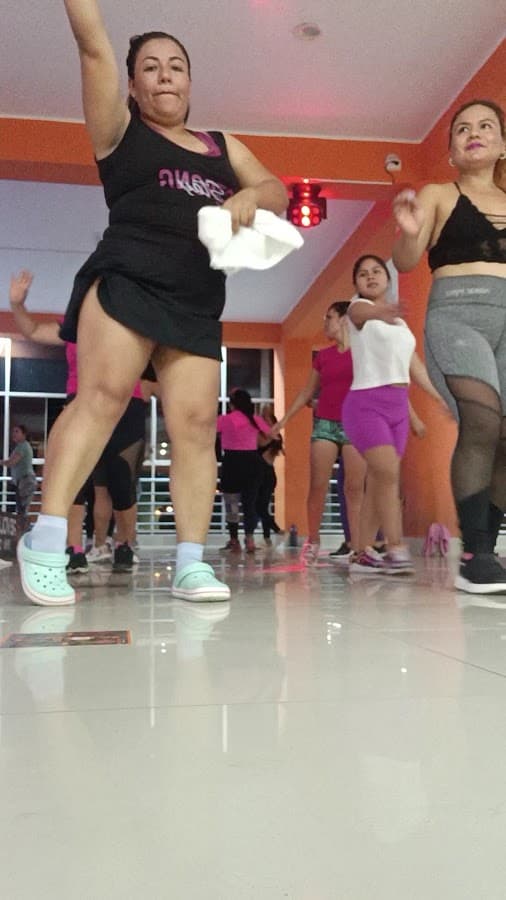 Revolution Gym Center — foto