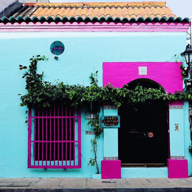 Hostel La Antigua Capsula