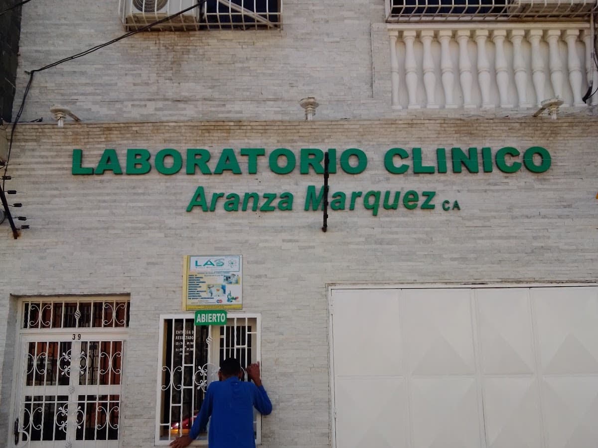 Laboratorio clínico las flores de puente hierro — foto