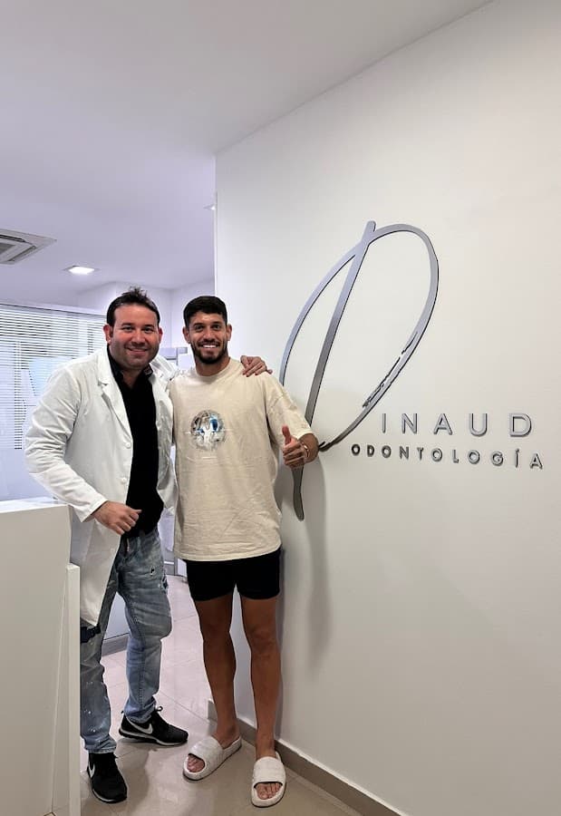 Dr Federico Pinaud - Odontología Estética