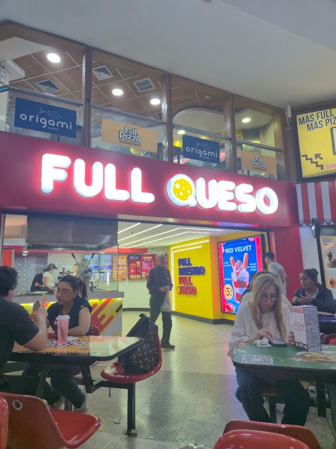 Centro Ciudad Comercial Tamanaco (CCCT) — foto