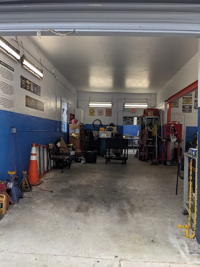 Mario's Auto Repair — foto