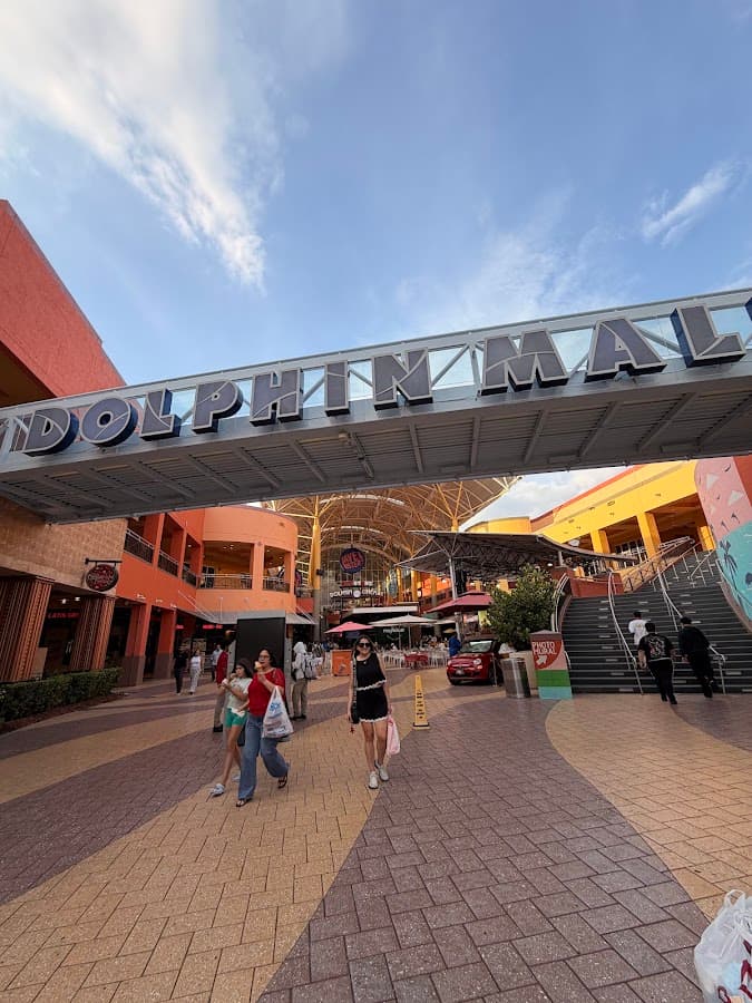 Dolphin Mall — foto