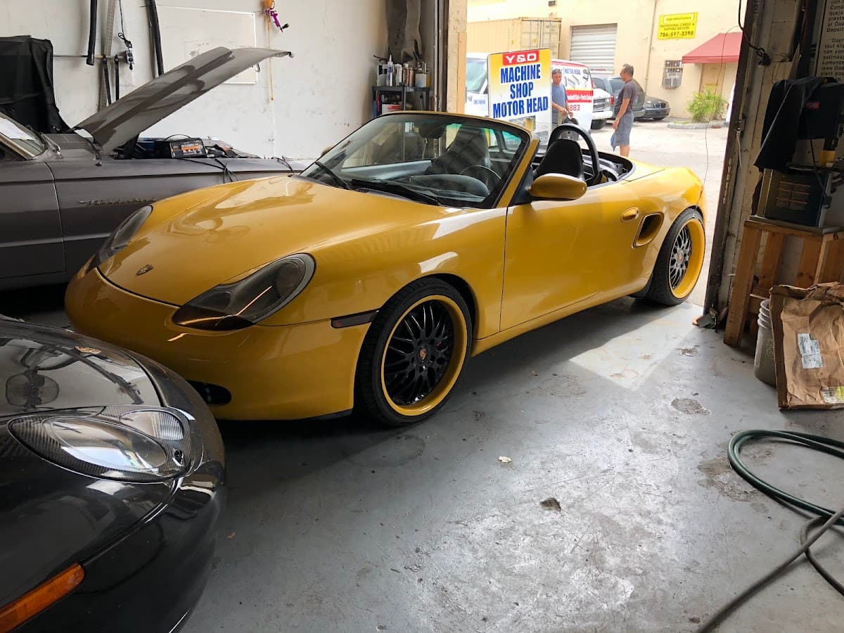 Top's "R" Us-Convertible Top Replacements and Repairs — foto