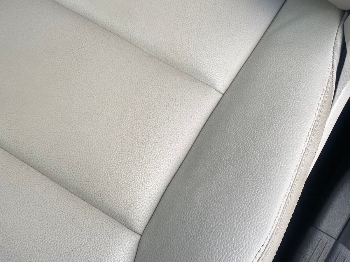 Top's "R" Us-Convertible Top Replacements and Repairs — foto