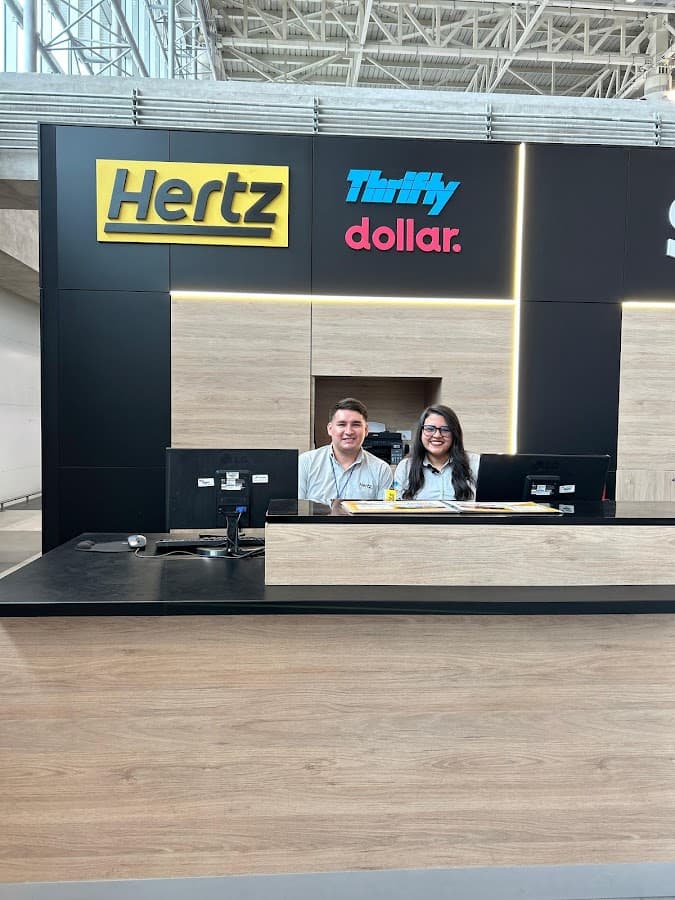 Hertz Aeropuerto — foto