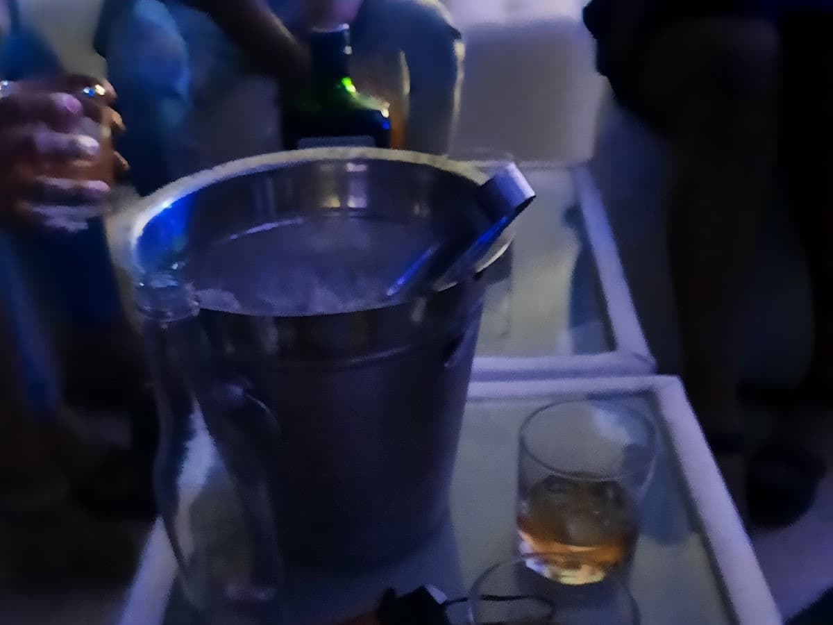 LUX — foto