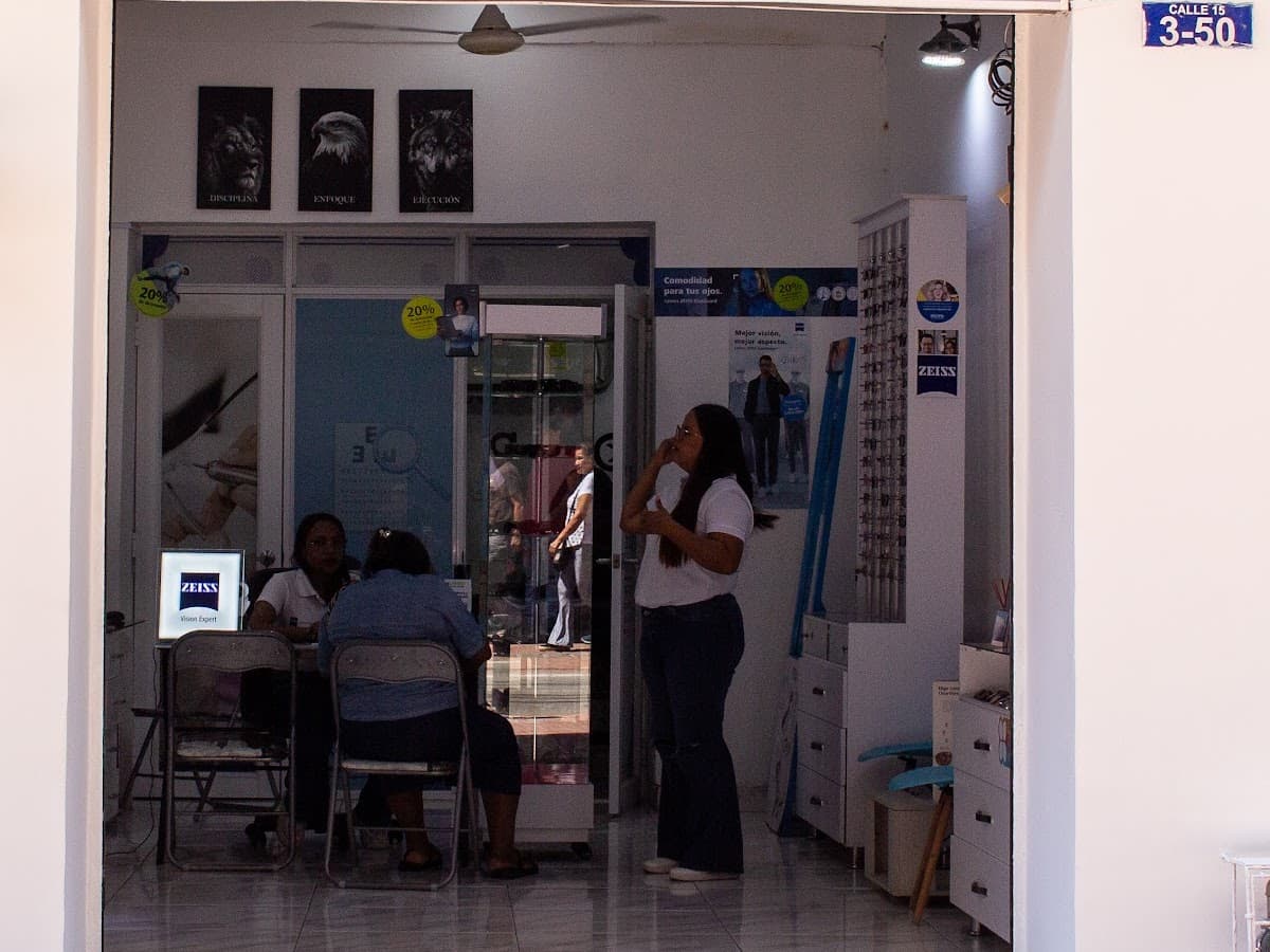 Optikoop Óptica - ZEISS Vision Expert - Santa Marta