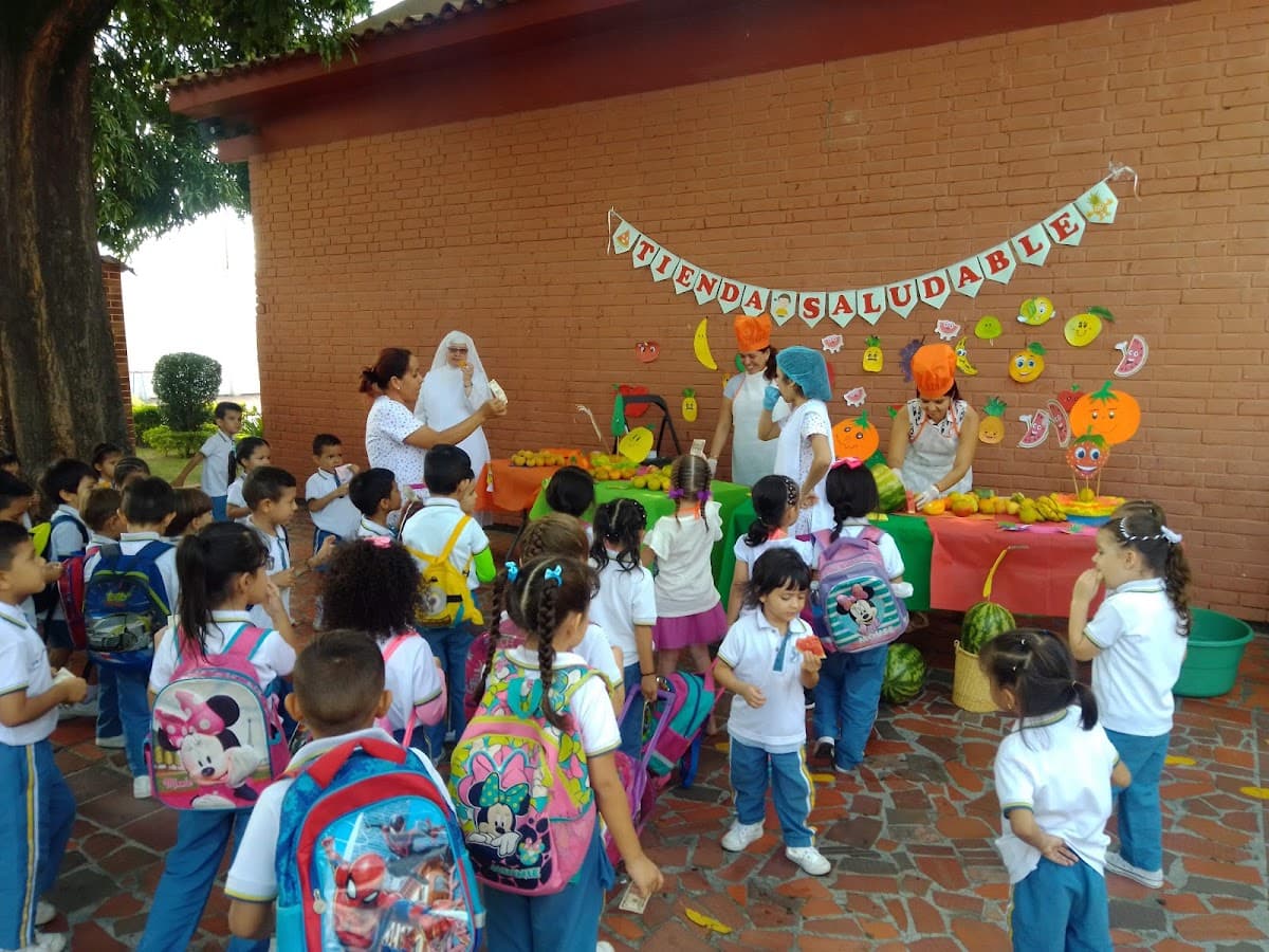 INSTITUCION EDUATIVA SANTA TERESITA LA LIBERTAD — foto