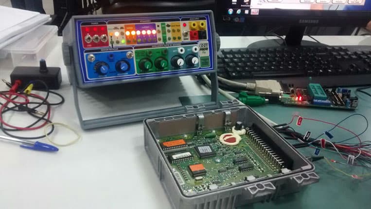 Autotechnik - Módulos Eletrônicos Automotivos — foto